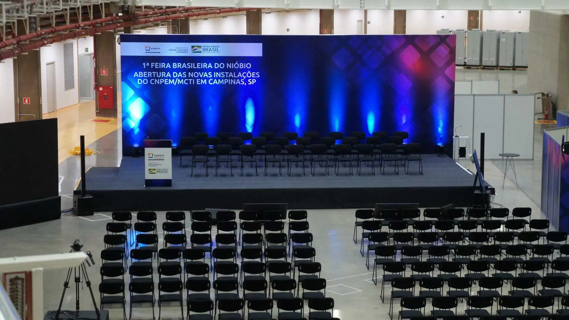 backdrop-plenaria_sonorizacao-e-painel-de-led-eventos-campinas