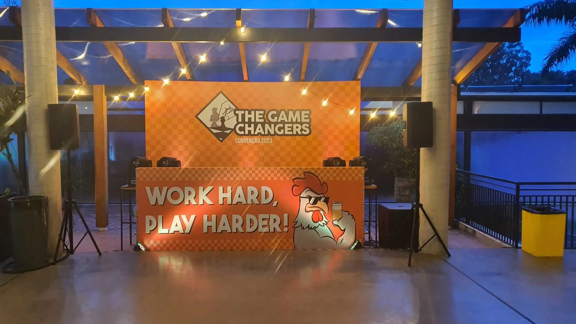 espaços-para-dj-para-festas-corporativas