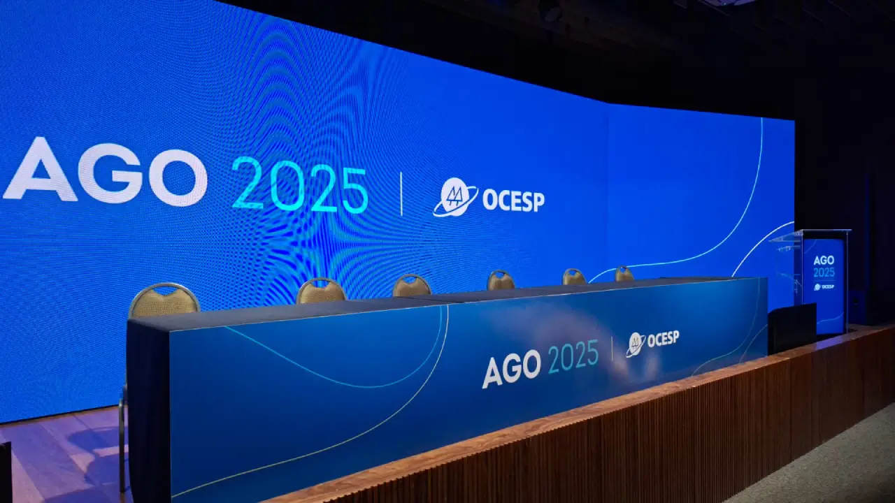 projeção mapeada em fachada