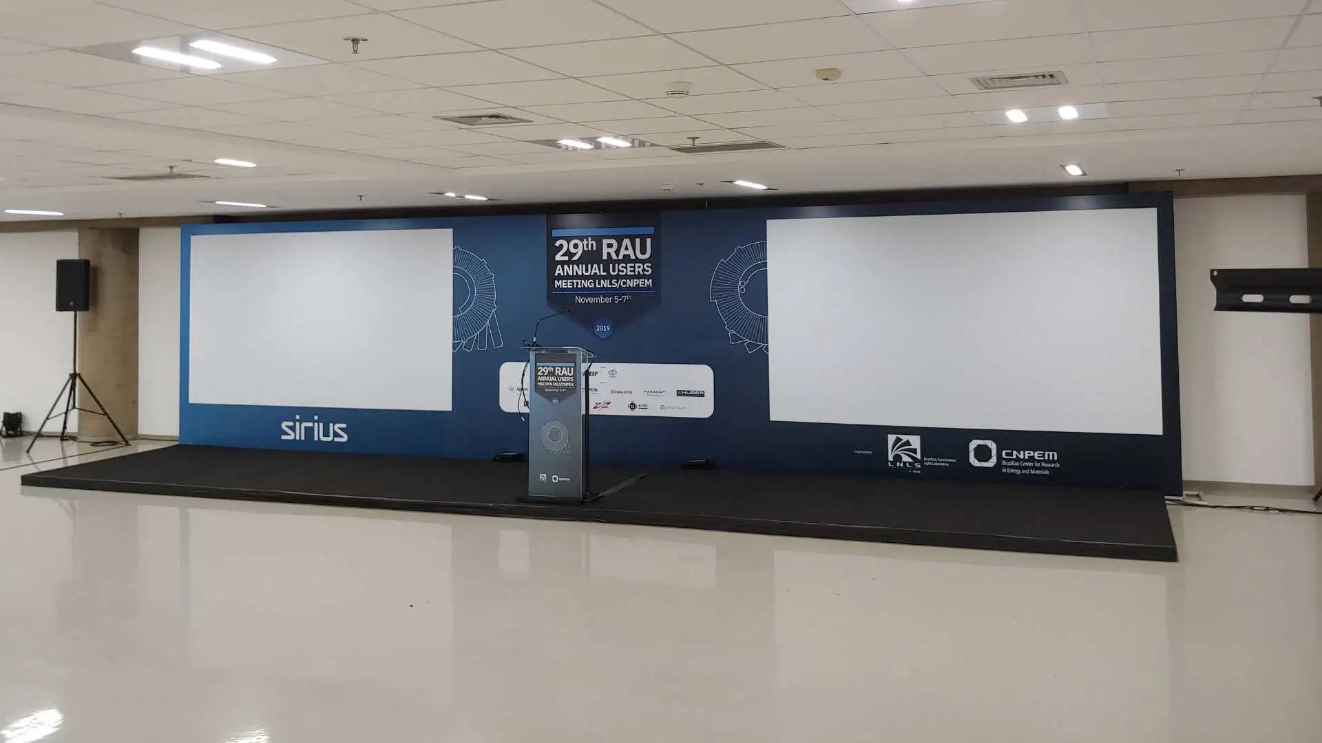 projecao-para-eventos-corporativos